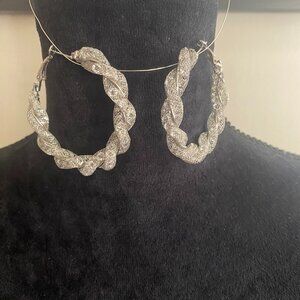 Twisted/Mesh hoop earrings